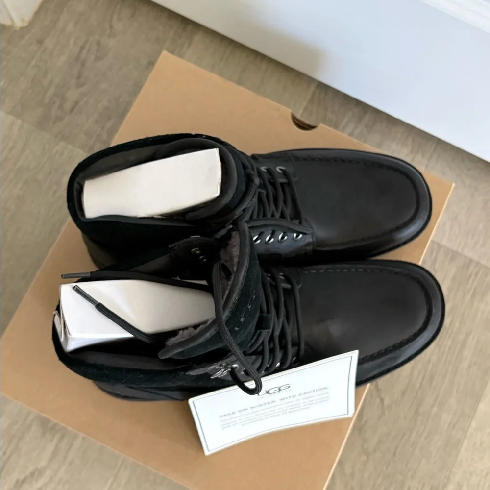 UGG Men's Black Boots - Picture 6 of 11